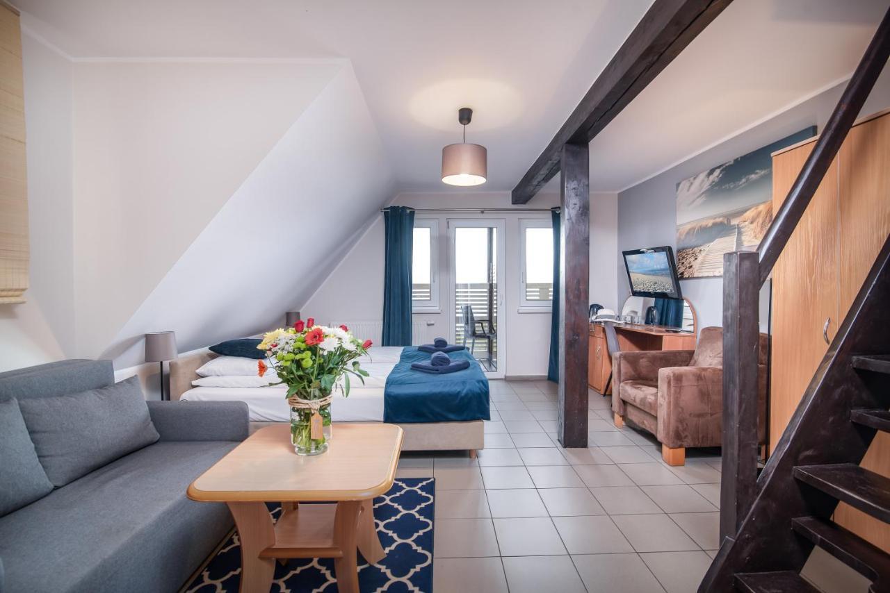 Male Morze Hotel Chałupy Kültér fotó