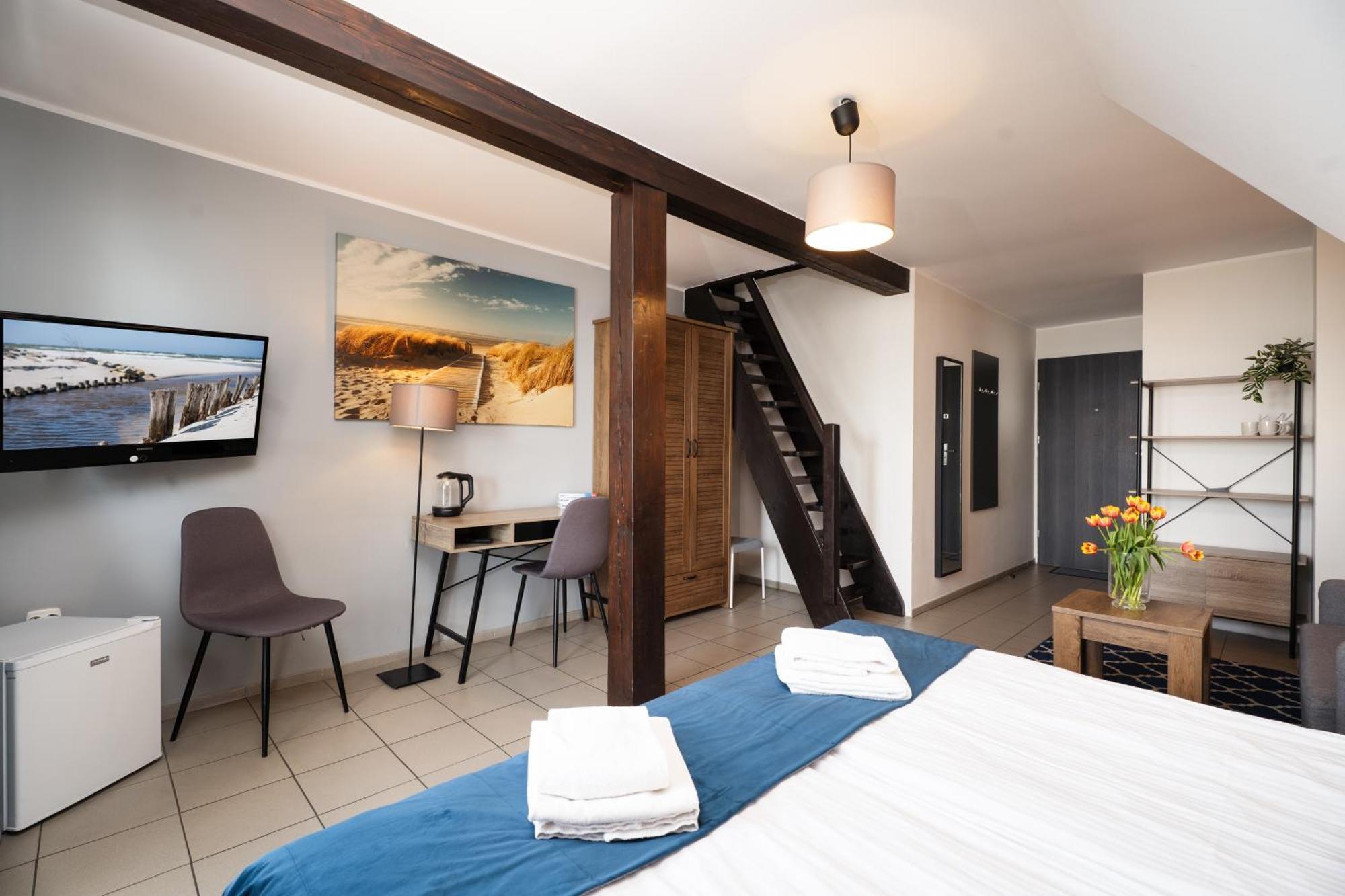 Male Morze Hotel Chałupy Kültér fotó